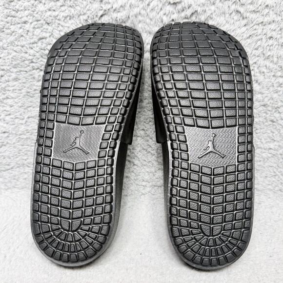 Jordan Nola Slide Womens Size 6 Slip On Comfort Sandals Black CZ8027-001 - Picture 8 of 9